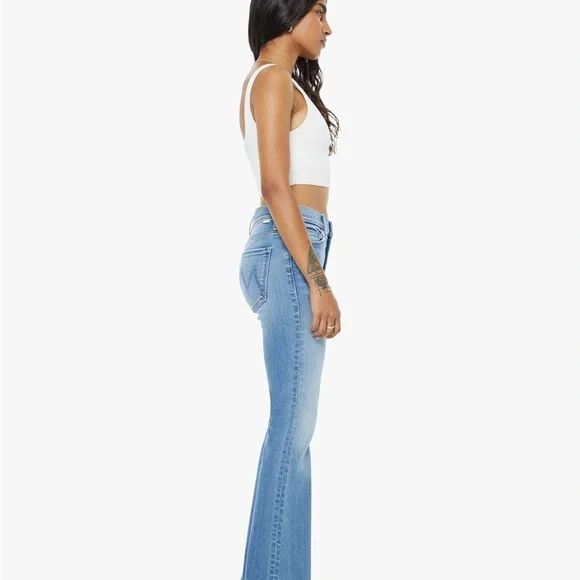 Mother The Lil Weekender Flare Jeans Size 25 in Layover Wash - Picture 8 of 9
